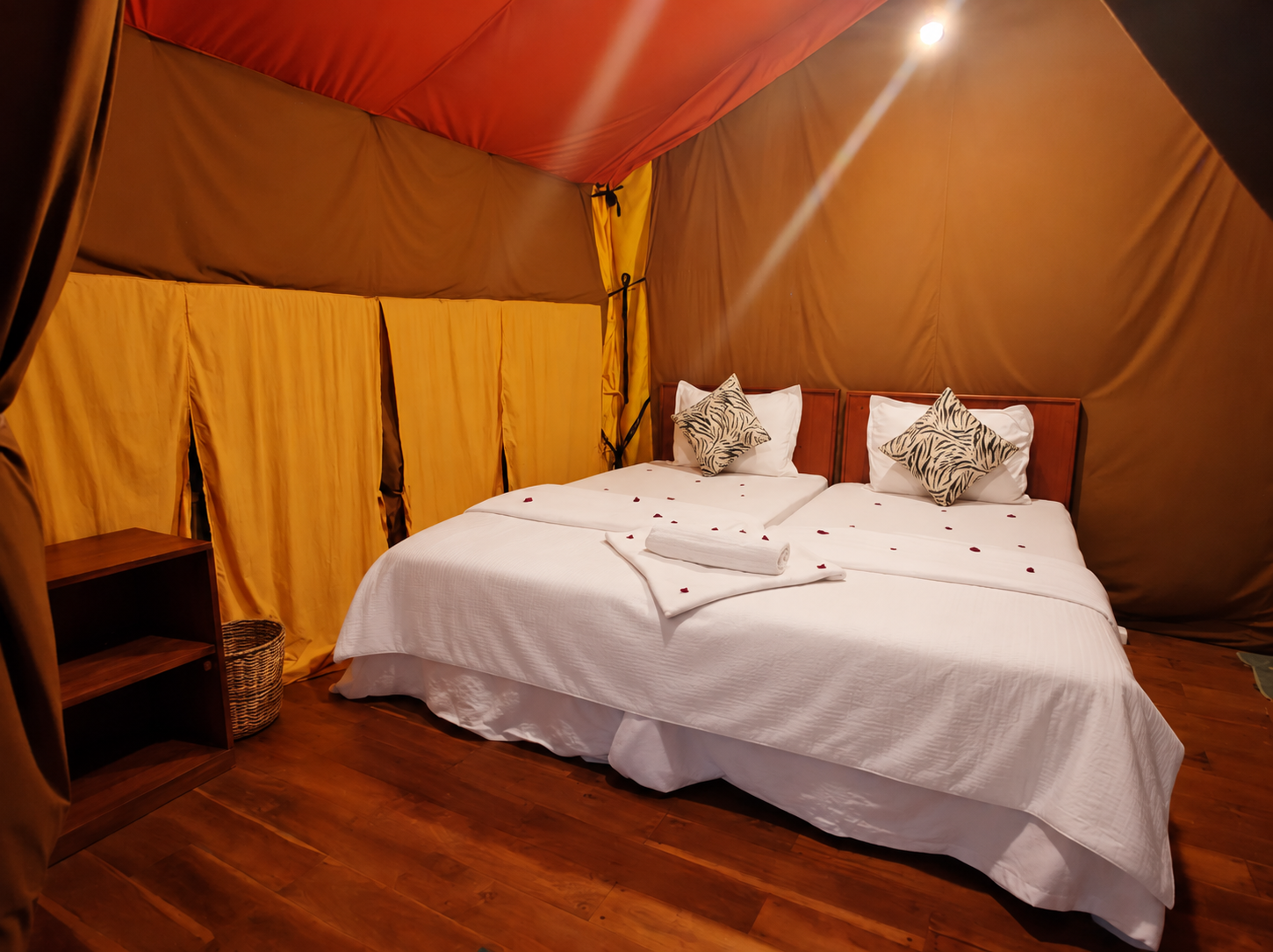 Twin Glamp No 3
